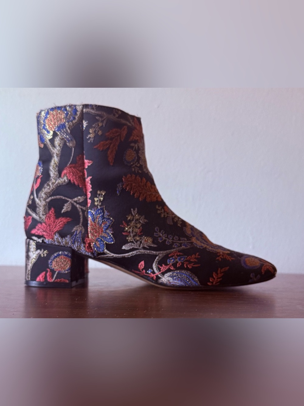 Urban Outfitters Black Floral Embroidered Ankle Boots 7